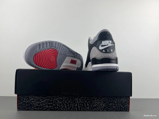 One Kick DN3707-010 Black Cement Air Jordan 3 0806